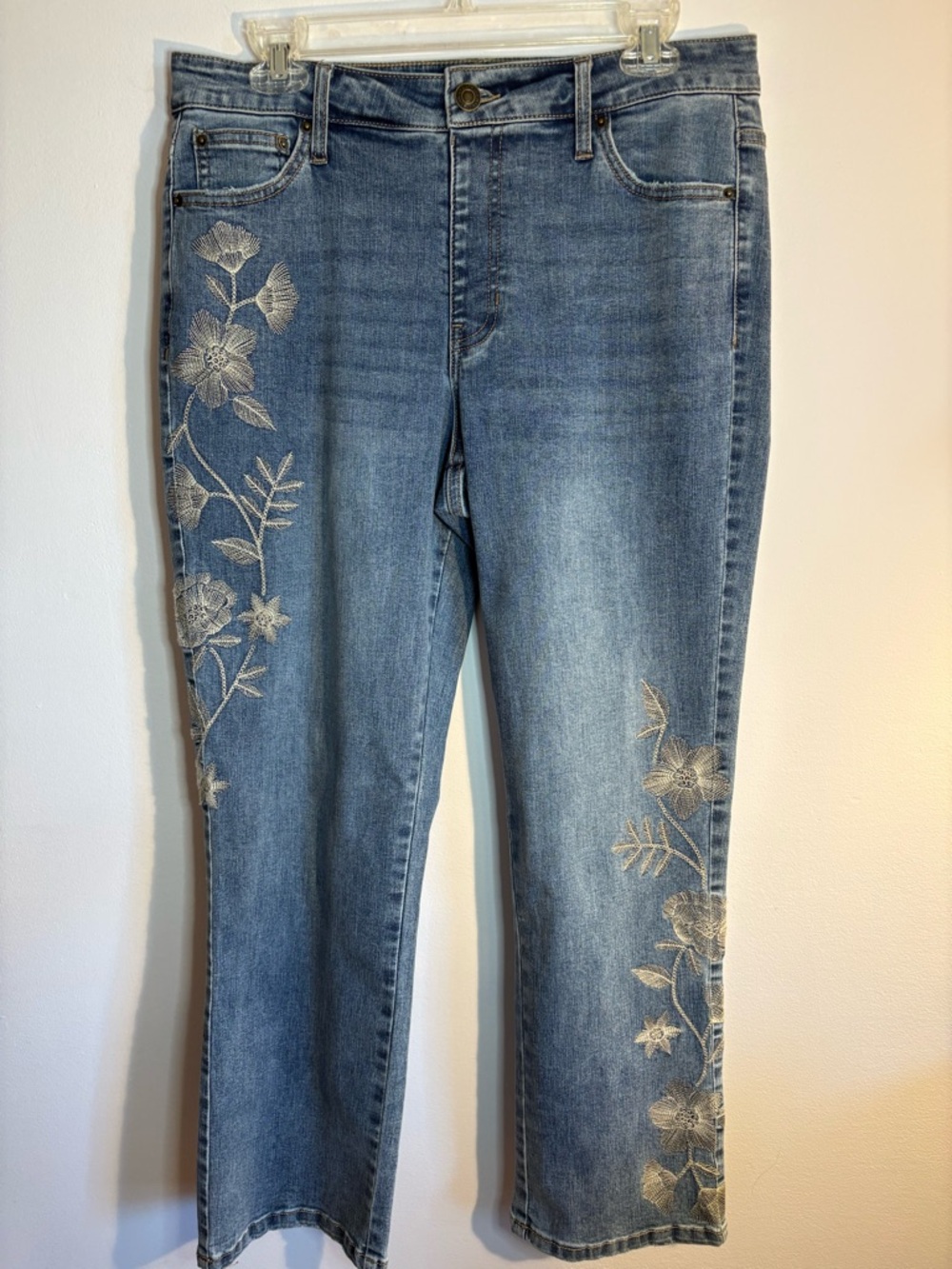 Stitch Star Pull On Floral Embroidered Jeans Size M Straight Leg Short Length